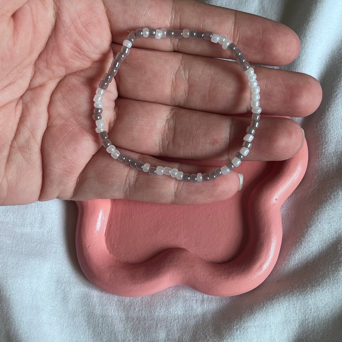 Pale grey and white seed bead bracelet