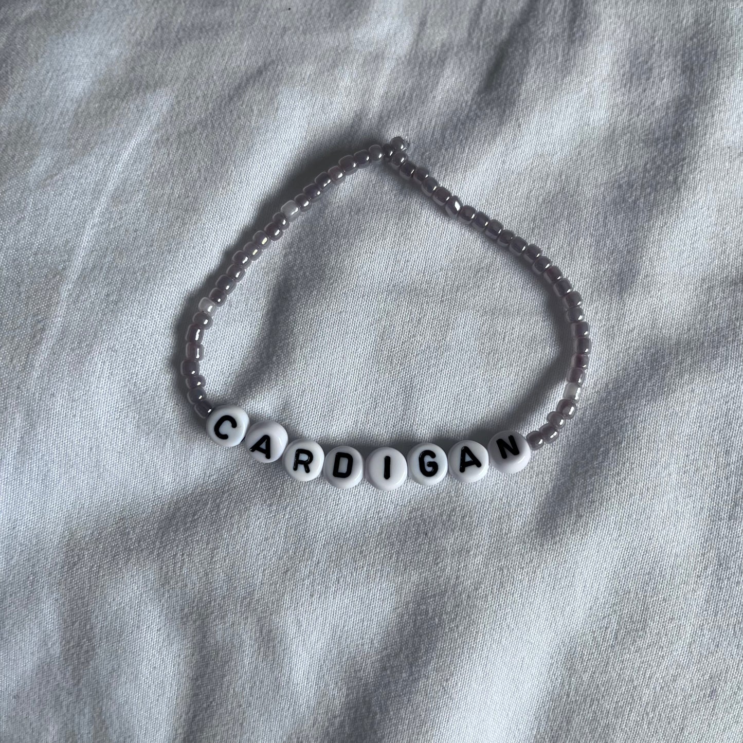 Cardigan Song bracelet set